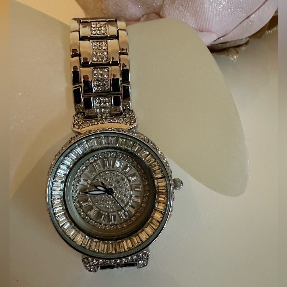 Crystal fashion watch